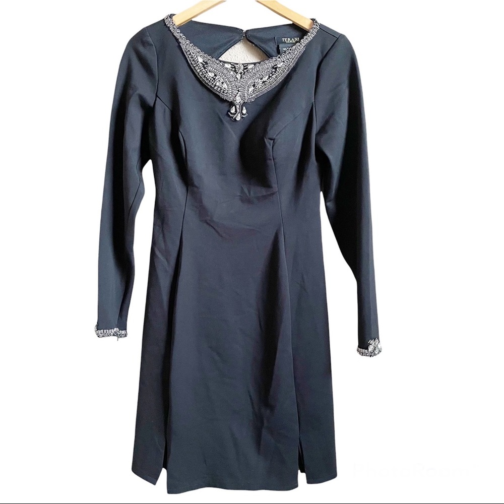 Terani Couture Black Backless Dress Size 4 Beaded Jeweled LBD Party Metallic